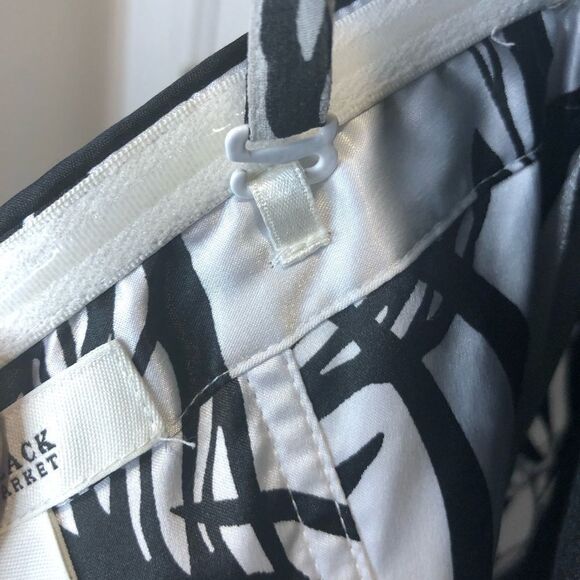 White House Black Market black white mini dress. - Picture 12 of 12